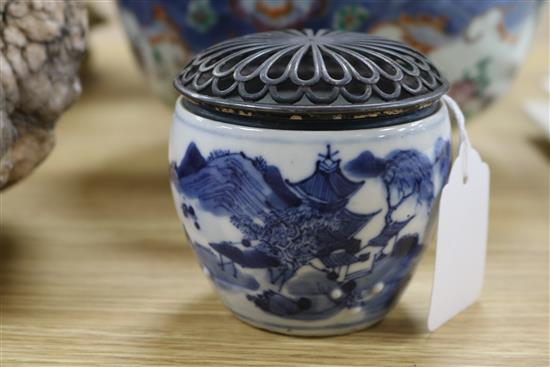 A Chinese famille rose bottle vase, an Export bowl and a blue and white pot